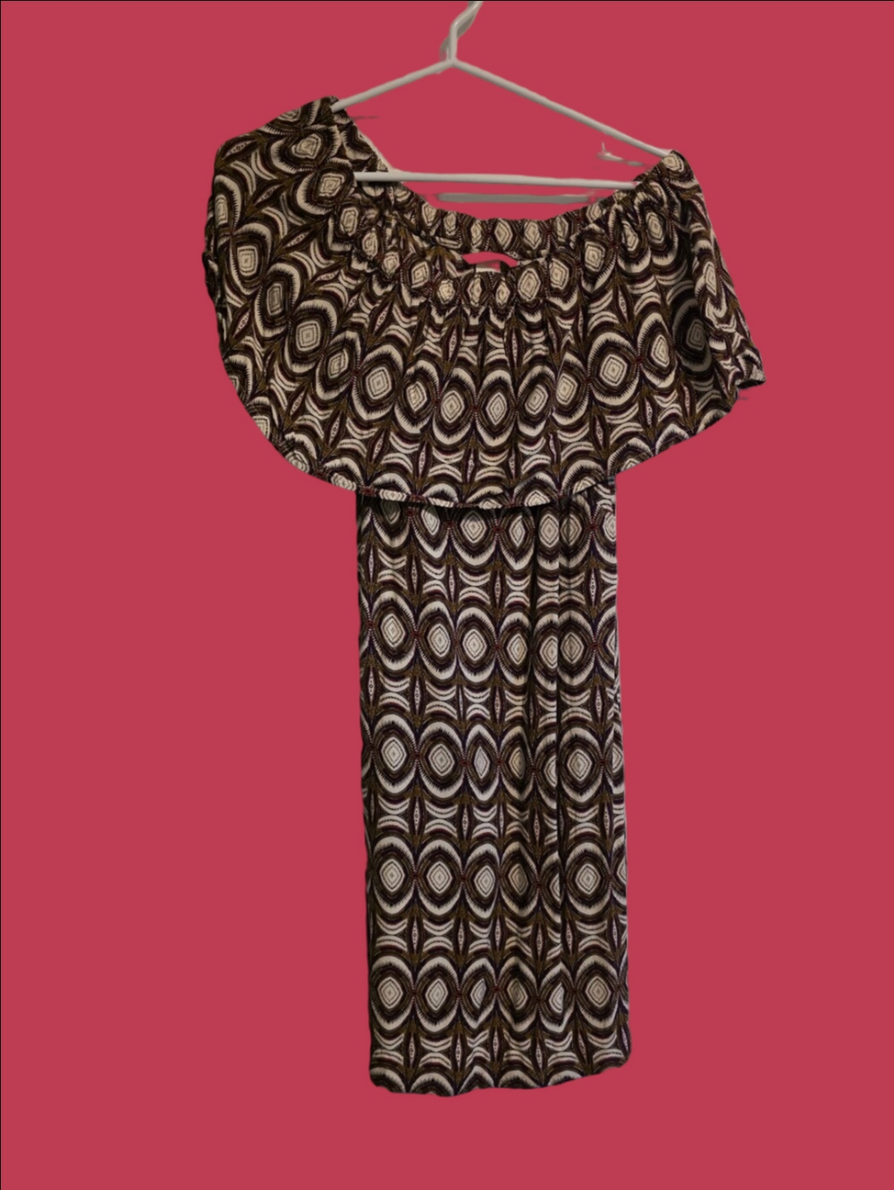 4/$67 Deal! H&M Off-Shoulder Midi Dress in Geo Print